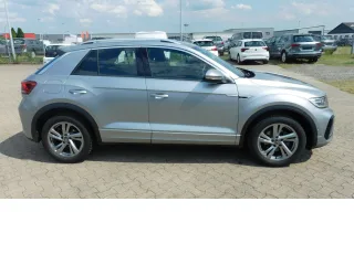 VW T-Roc – Fahrzeugbild 2