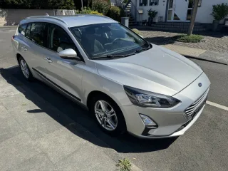 FORD Focus – Fahrzeugbild 1