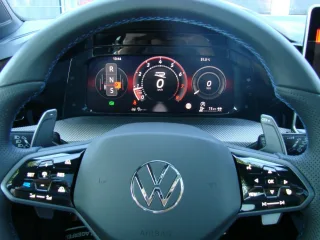 VW Golf – Fahrzeugbild 10