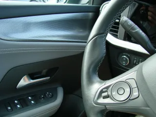 OPEL Mokka-e – Fahrzeugbild 9