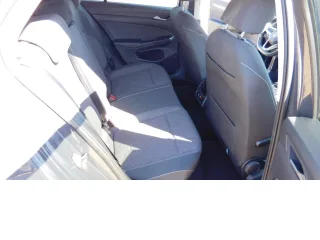 VW Golf – Fahrzeugbild 10