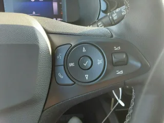 OPEL Corsa – Fahrzeugbild 14