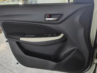 SUZUKI Swift – Fahrzeugbild 13
