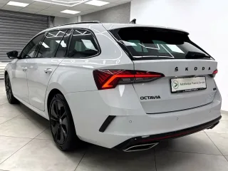 SKODA Octavia – Fahrzeugbild 4