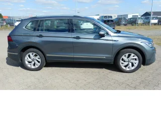 VW Tiguan – Fahrzeugbild 2