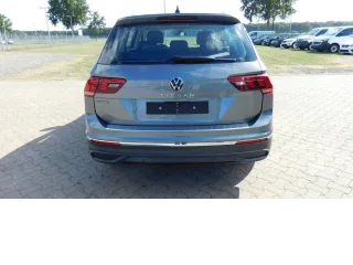 VW Tiguan – Fahrzeugbild 4