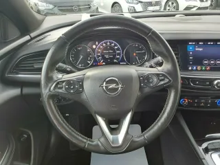OPEL Insignia – Fahrzeugbild 13