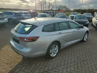 OPEL Insignia – Fahrzeugbild 4