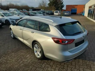 OPEL Insignia – Fahrzeugbild 5