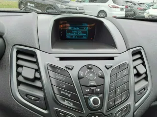 FORD FIESTA – Fahrzeugbild 15