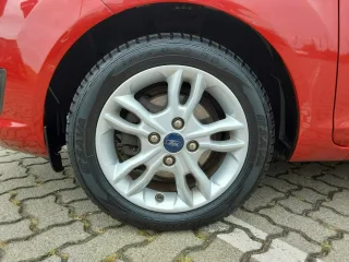 FORD FIESTA – Fahrzeugbild 6