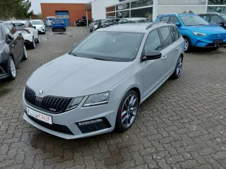 SKODA OCTAVIA – Fahrzeugbild 2
