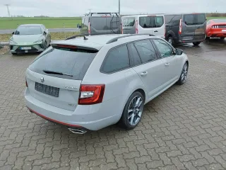 SKODA OCTAVIA – Fahrzeugbild 5