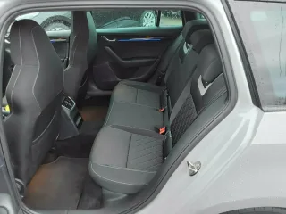 SKODA OCTAVIA – Fahrzeugbild 8