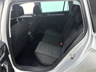 VW Passat – Fahrzeugbild 6