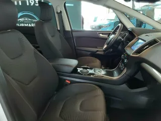 FORD S-Max – Fahrzeugbild 9