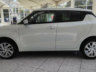 SUZUKI Swift – Fahrzeugbild 11