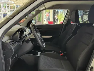 SUZUKI Swift – Fahrzeugbild 12