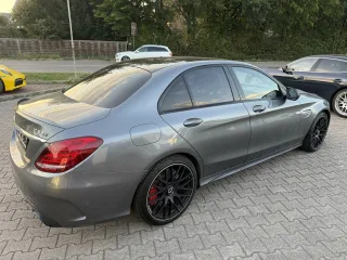 MERCEDES-BENZ C 63 – Fahrzeugbild 3