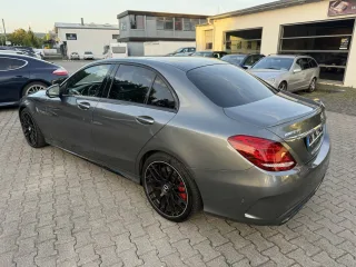 MERCEDES-BENZ C 63 – Fahrzeugbild 4
