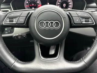 AUDI A4 – Fahrzeugbild 10