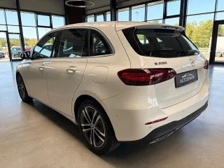 MERCEDES-BENZ B 200 – Fahrzeugbild 11