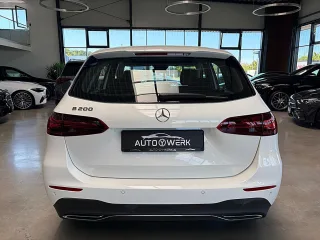 MERCEDES-BENZ B 200 – Fahrzeugbild 13