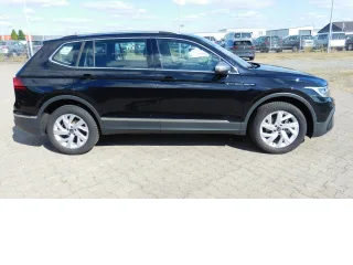 VW Tiguan – Fahrzeugbild 2