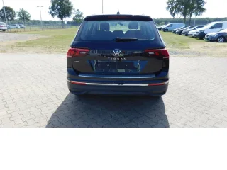 VW Tiguan – Fahrzeugbild 4