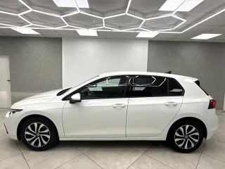 VW Golf – Fahrzeugbild 3