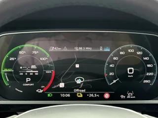 AUDI e-tron – Fahrzeugbild 9