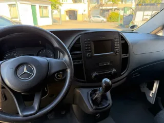 MERCEDES-BENZ Vito – Fahrzeugbild 2