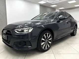 AUDI A4 – Fahrzeugbild 2
