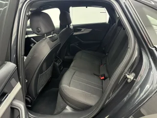 AUDI A4 – Fahrzeugbild 6