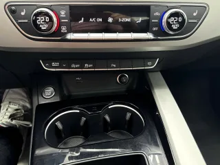 AUDI A4 – Fahrzeugbild 9
