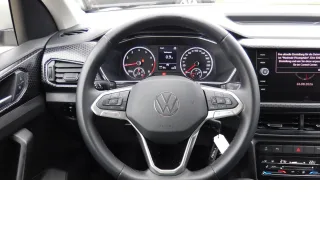 VW T-Cross – Fahrzeugbild 8