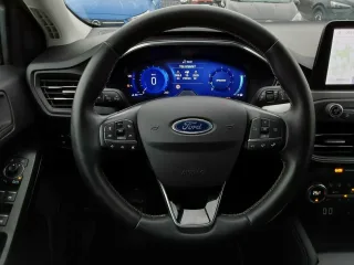 FORD Focus – Fahrzeugbild 12