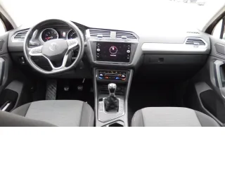 VW Tiguan – Fahrzeugbild 9