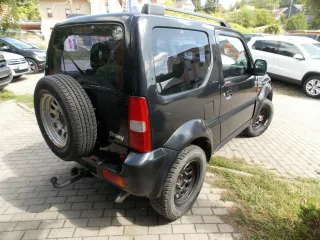 SUZUKI Jimny – Fahrzeugbild 2