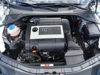 AUDI TT – Fahrzeugbild 9