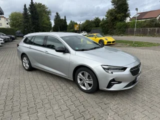 OPEL Insignia – Fahrzeugbild 2