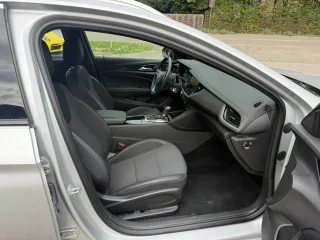 OPEL Insignia – Fahrzeugbild 5