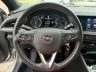 OPEL Insignia – Fahrzeugbild 8