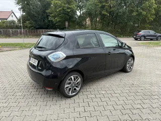 RENAULT ZOE – Fahrzeugbild 3