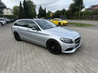MERCEDES-BENZ C 300 – Fahrzeugbild 2