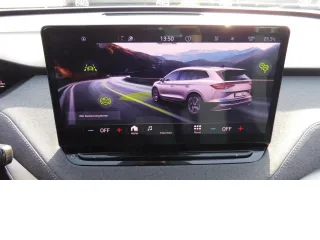 SKODA Enyaq – Fahrzeugbild 8