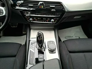 BMW 530 – Fahrzeugbild 13