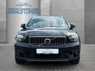 VOLVO XC40 – Fahrzeugbild 2