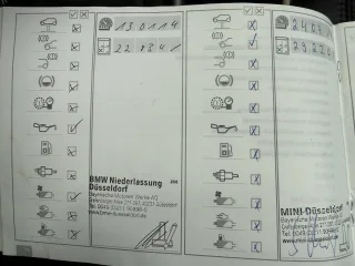 MINI Cooper – Fahrzeugbild 12