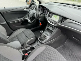 OPEL Astra – Fahrzeugbild 6